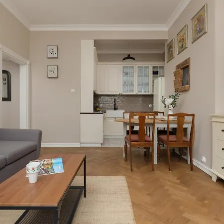 Apartment Metro Rondo Onz By Renters Warsaw