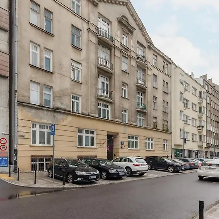 Metro Rondo Onz By Renters Apartment *